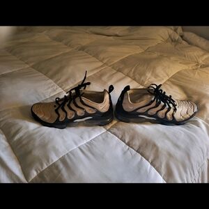 Stylish Beige and Black Women's Sneakers